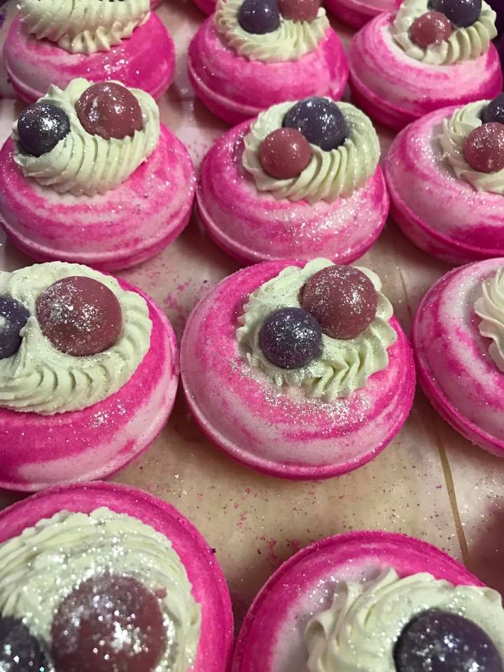 Bubble Gum Bath Bomb Donut