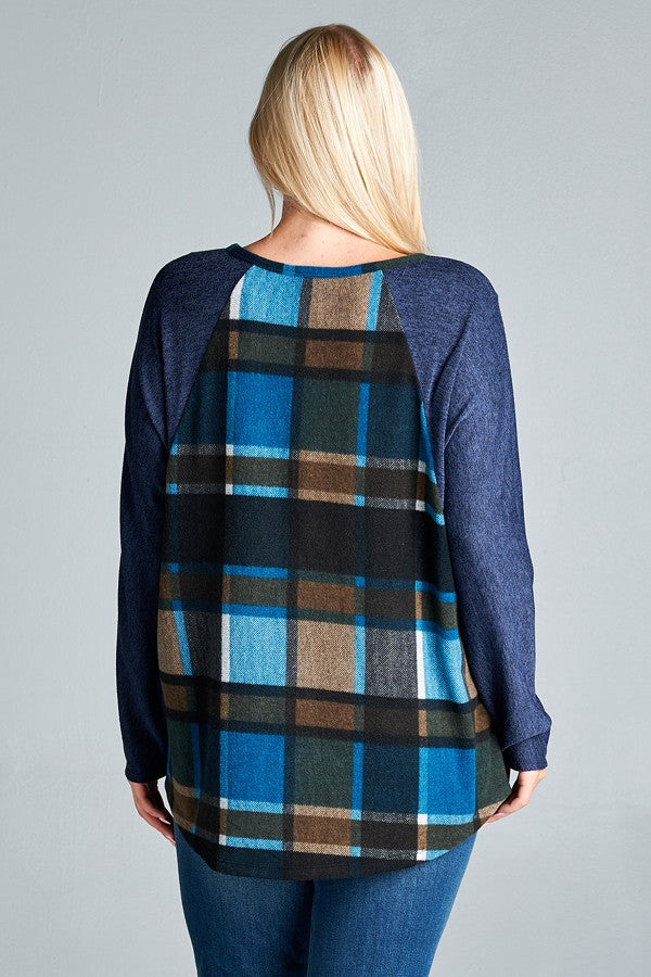 Plus Size Plaid Knit Pullover