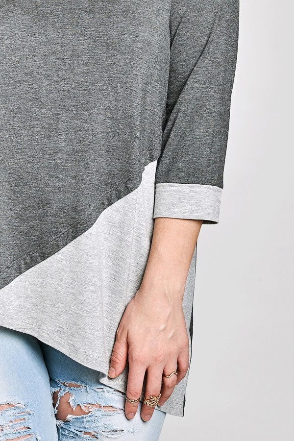 Plus Size Contrast Knit Top