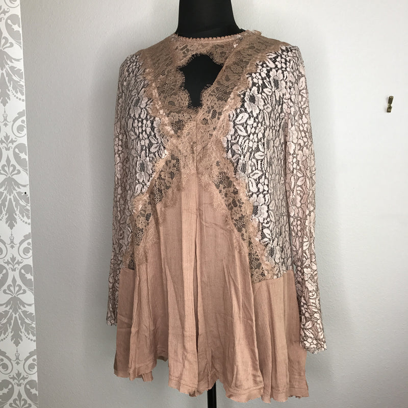"It's All In The Lace" Plus Size Tunic