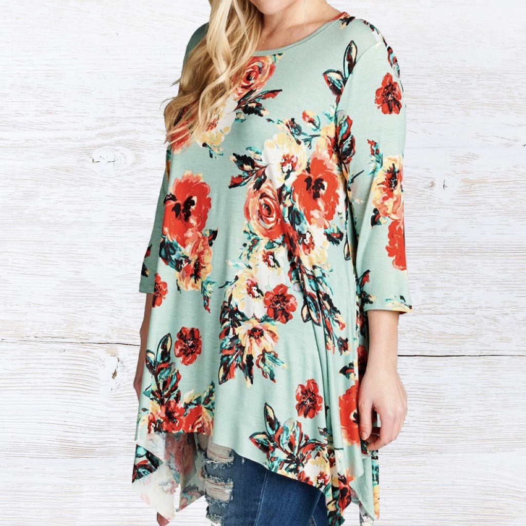 Plus Size Floral Sharkbite Tunic