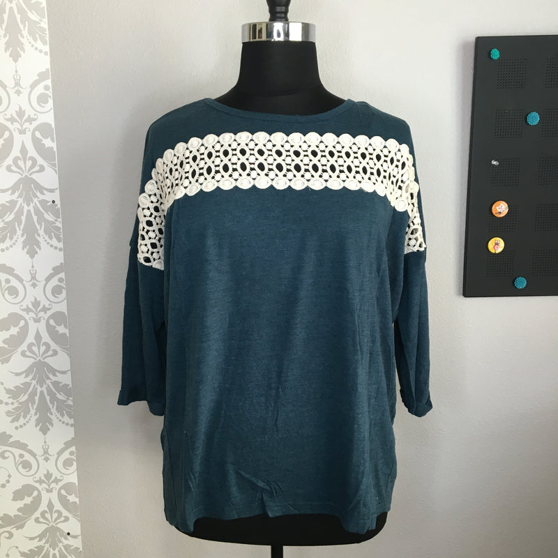 Plus Size Lace Trim Knit Top