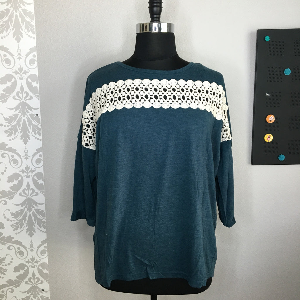 Plus Size Lace Trim Knit Top