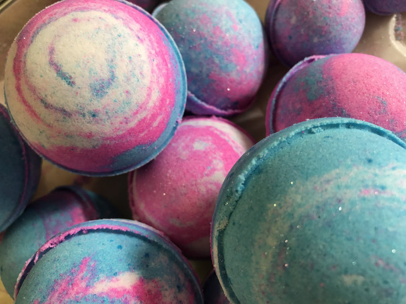 Black Raspberry & Vanilla Bath Bomb